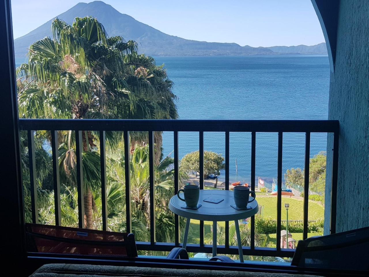The Paradise Of Atitlan Suites - Free Breakfast Supplies Panajachel Eksteriør billede