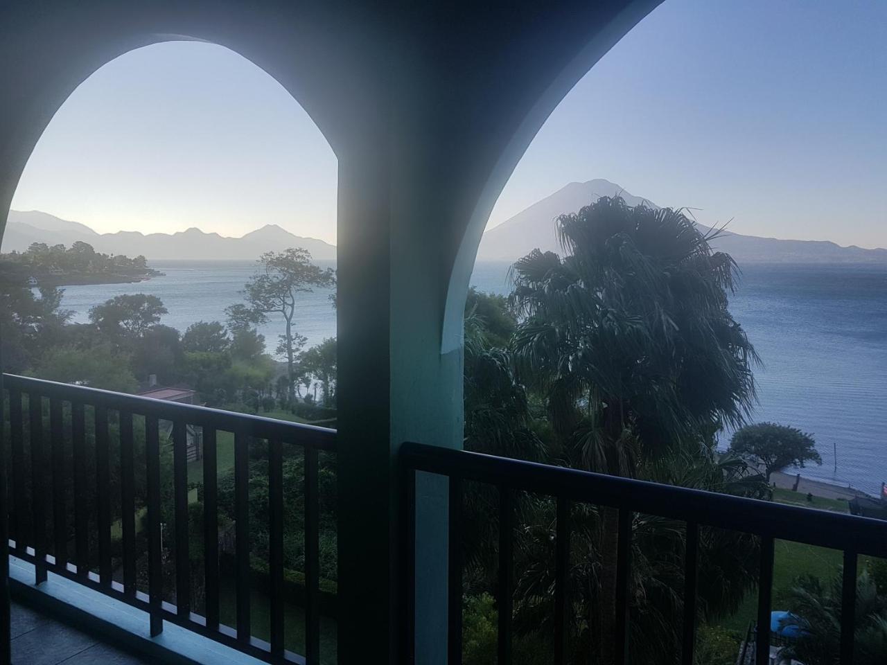The Paradise Of Atitlan Suites - Free Breakfast Supplies Panajachel Eksteriør billede