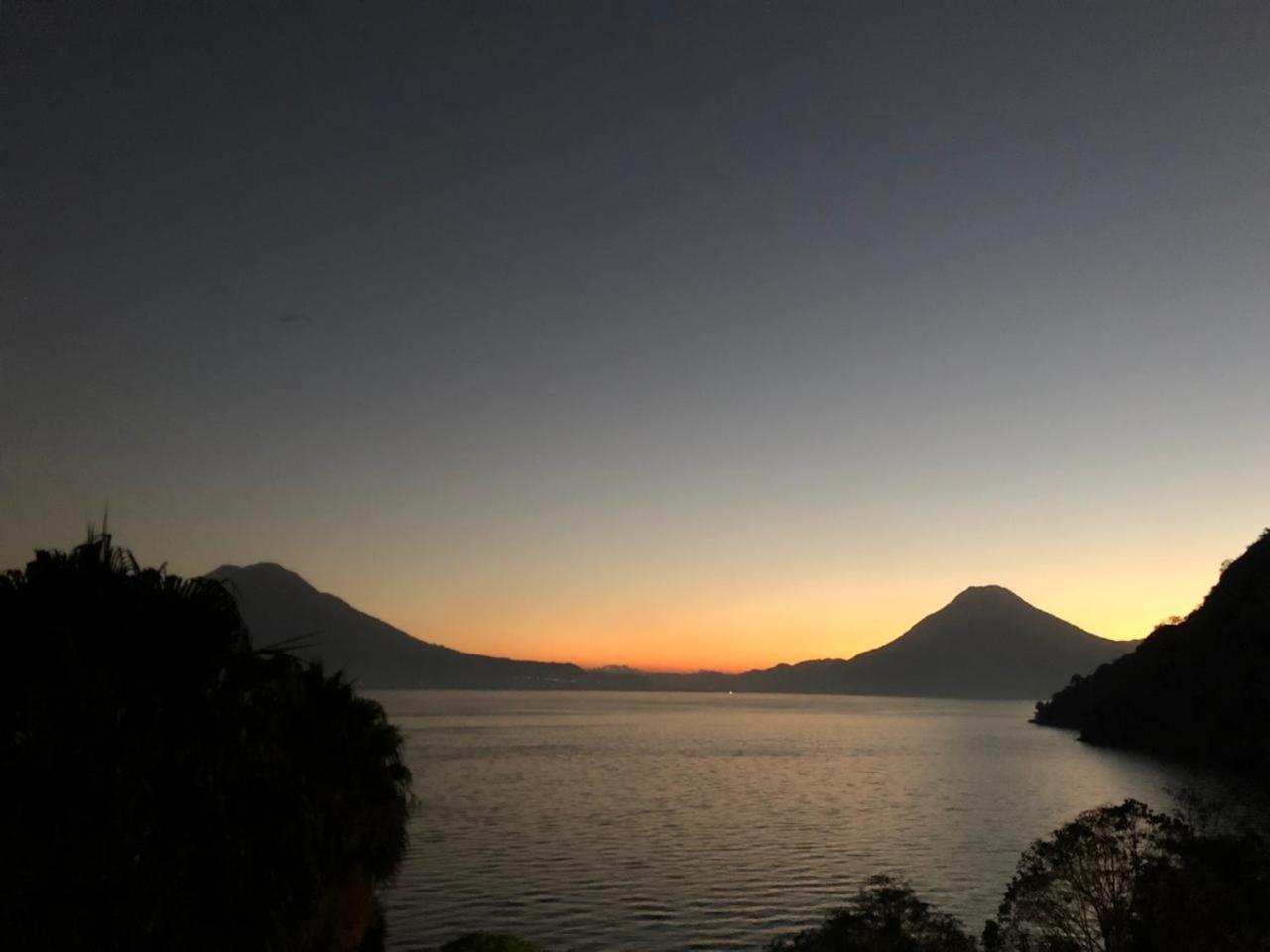 The Paradise Of Atitlan Suites - Free Breakfast Supplies Panajachel Eksteriør billede